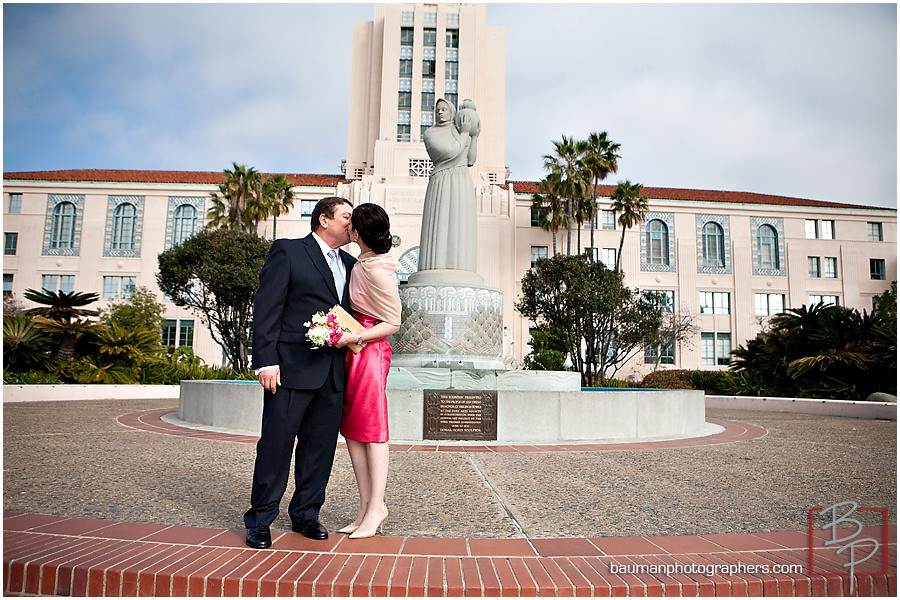 portraits outside the San Diego Courthhouse