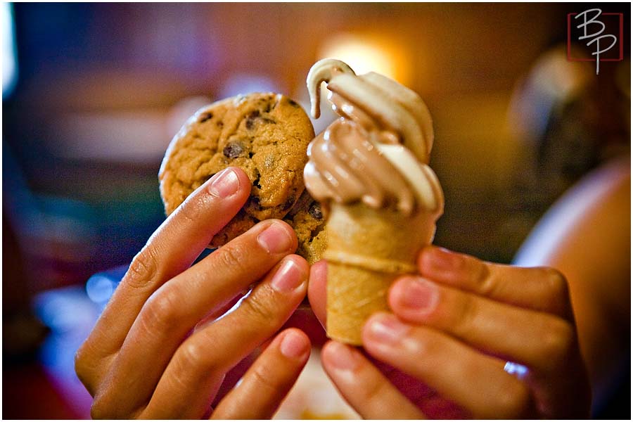 Cookies and ice cream at San Diego Restaurant 
