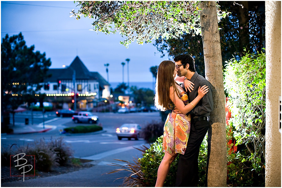 evening engagement picture san diego