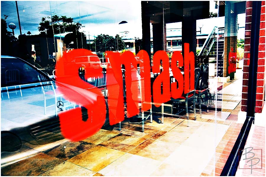 Smash Burger front window