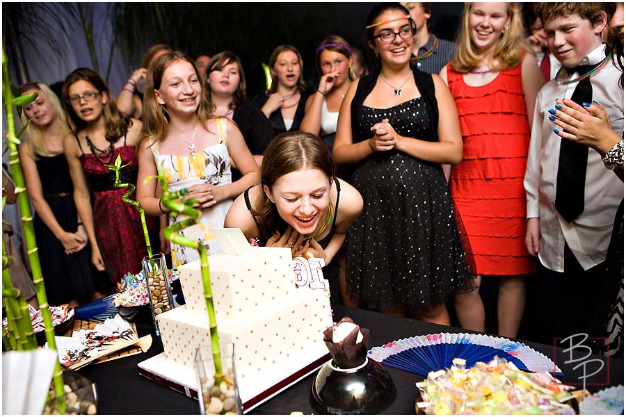 Cake Cutting Photography