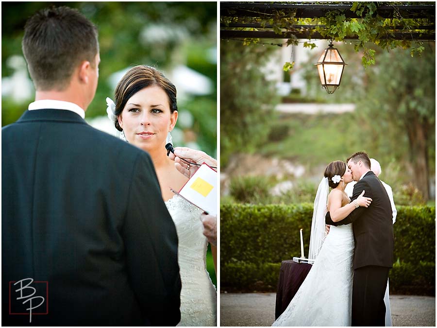 At the altar, the first kiss