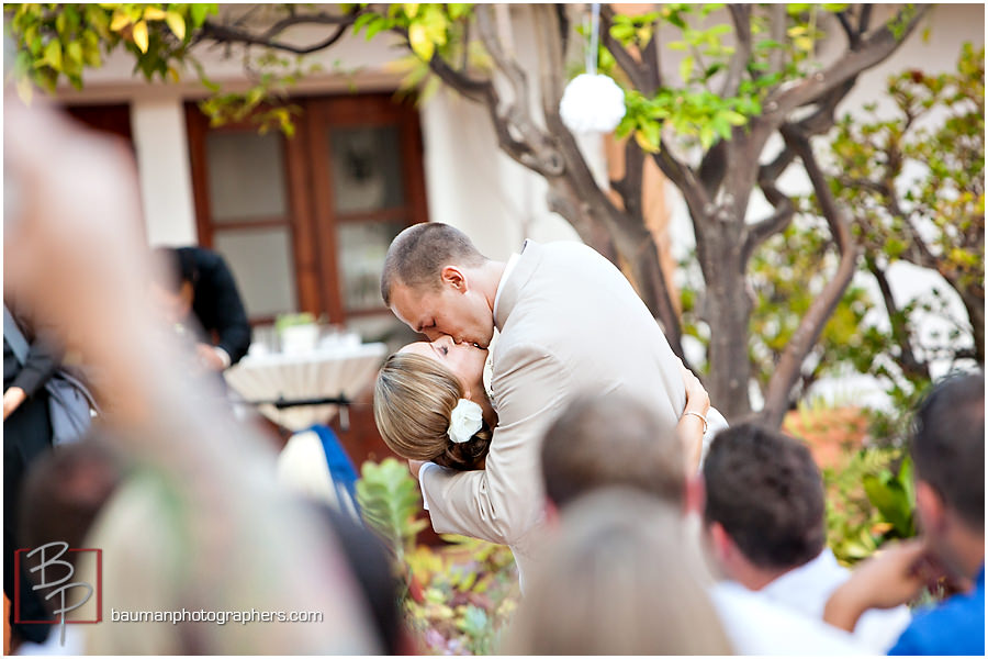 Rancho Bernardo Courtyard kiss